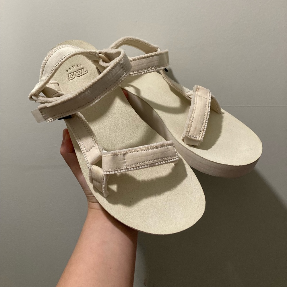 Teva Midform Universal canvas
